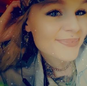 Meet your Posher, Victoria